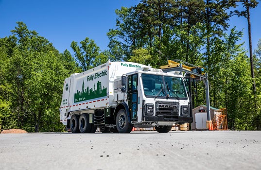 Mack® LR Electric to Begin Production in 2021