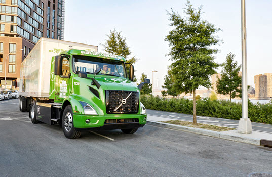 Volvo Delivers the First of Five VNR Electrics to Manhattan Beer Distributors